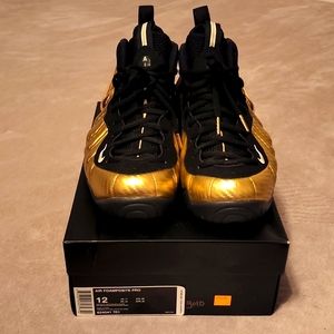 Nike air Foamposite pro metallic gold